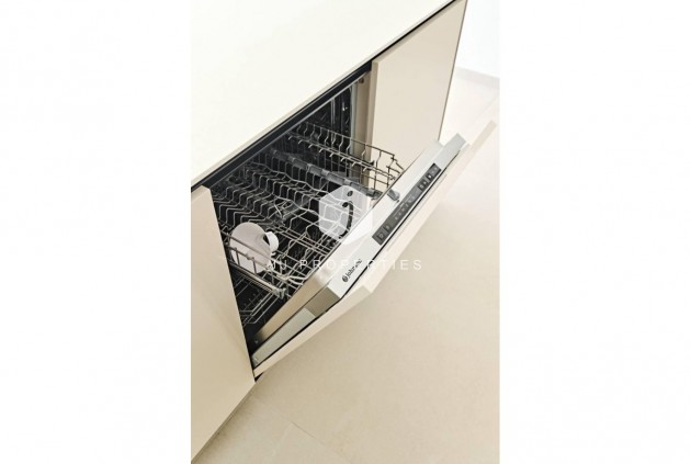 Z drugiej ręki - Mieszkanie w bloku -
Torrevieja - Costa Blanca