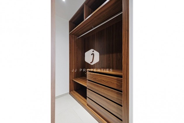 Z drugiej ręki - Mieszkanie w bloku -
Torrevieja - Costa Blanca