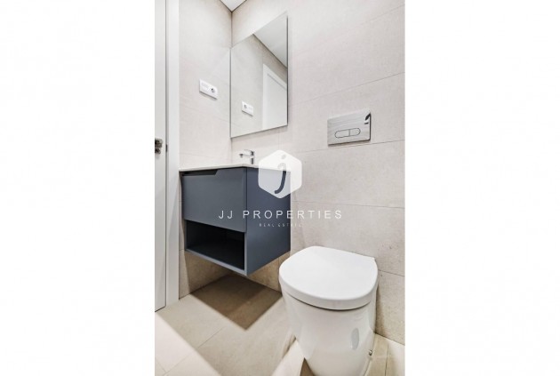 Z drugiej ręki - Mieszkanie w bloku -
Torrevieja - Costa Blanca