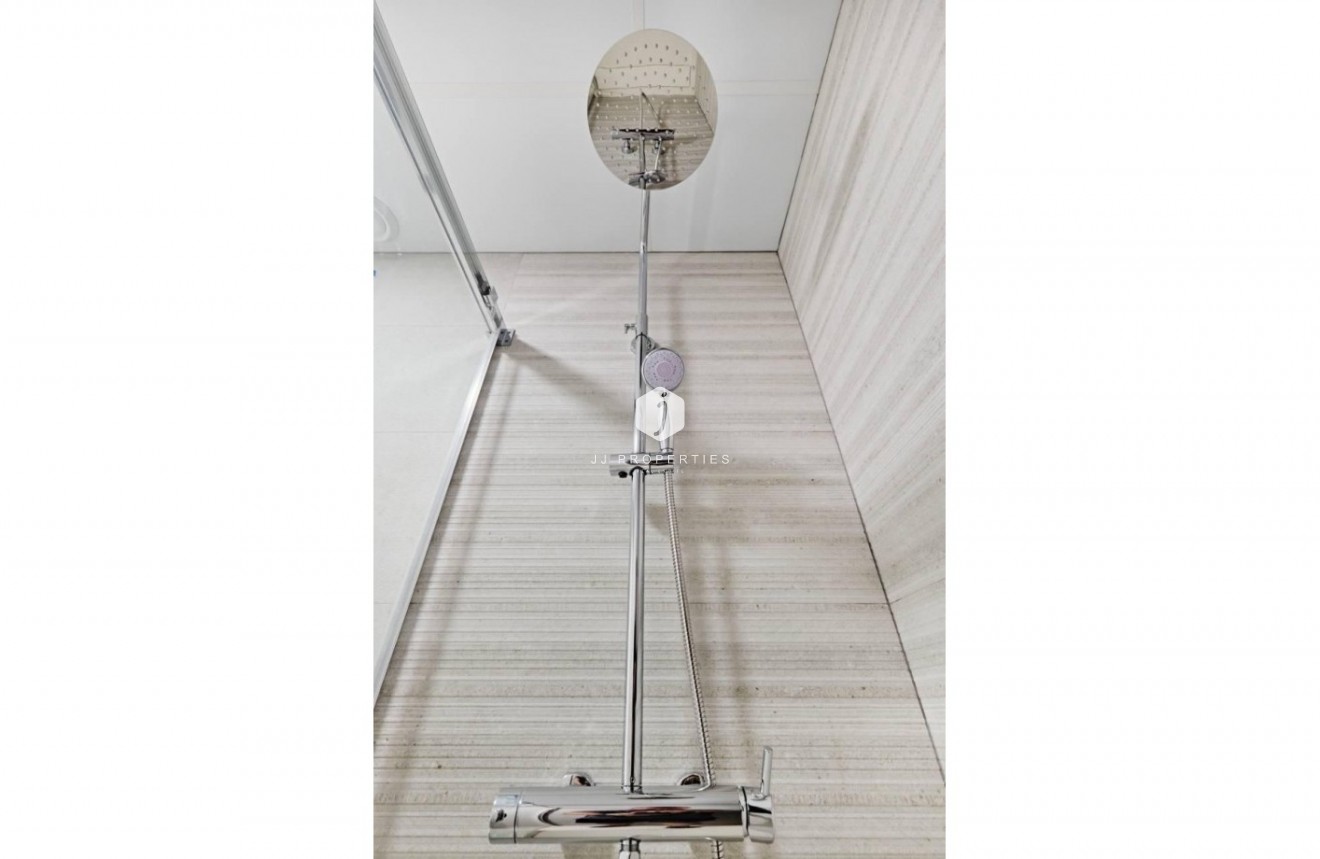 Z drugiej ręki - Mieszkanie w bloku -
Torrevieja - Costa Blanca