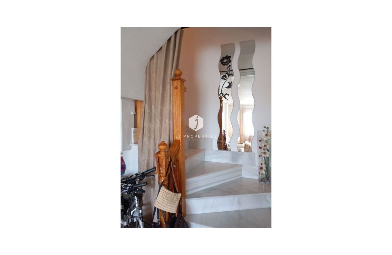 Z drugiej ręki - Dupleks -
Daya Vieja - Costa Blanca