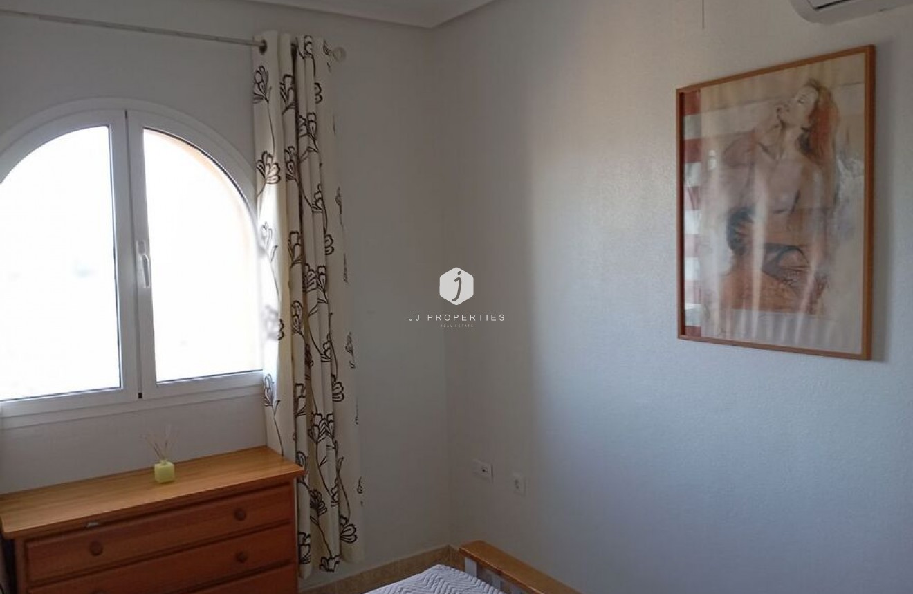 Z drugiej ręki - Dupleks -
Daya Vieja - Costa Blanca