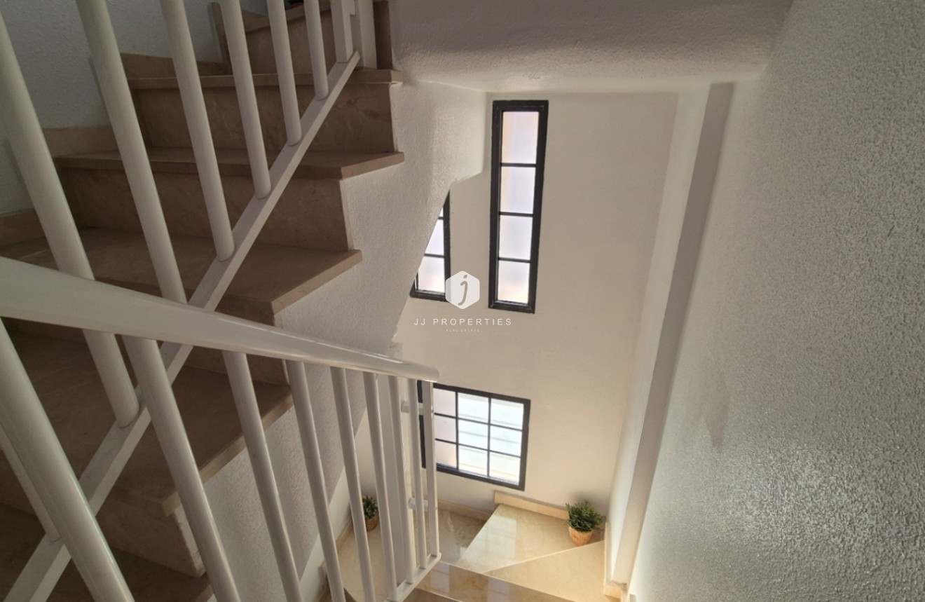 Z drugiej ręki - Dupleks -
Torrevieja - Costa Blanca