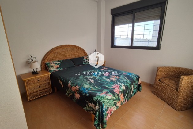 Z drugiej ręki - Dupleks -
Torrevieja - Costa Blanca