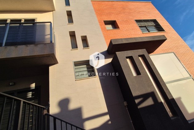 Z drugiej ręki - Dupleks -
Torrevieja - Costa Blanca