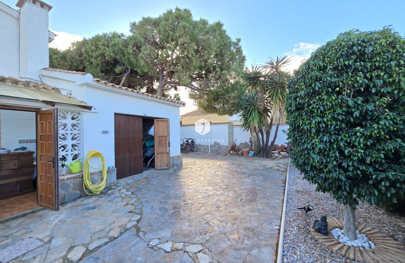 Z drugiej ręki - Villa -
Orihuela Costa - Costa Blanca