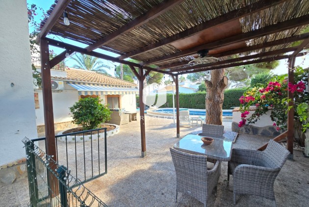 Z drugiej ręki - Villa -
Orihuela Costa - Costa Blanca