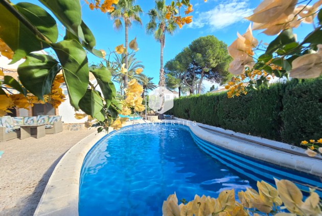 Z drugiej ręki - Villa -
Orihuela Costa - Costa Blanca