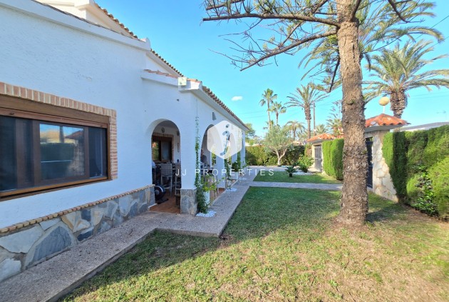 Z drugiej ręki - Villa -
Orihuela Costa - Costa Blanca