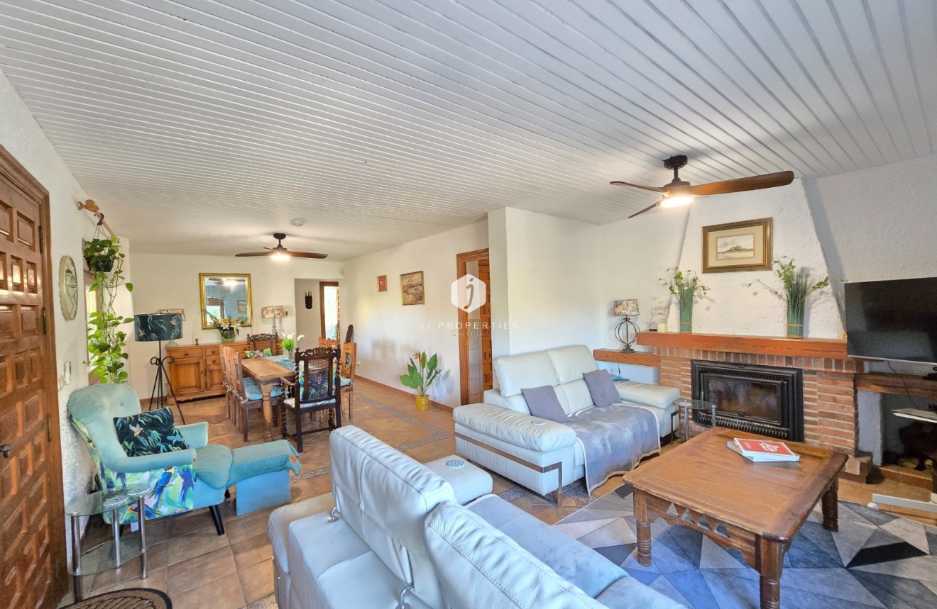 Z drugiej ręki - Villa -
Orihuela Costa - Costa Blanca