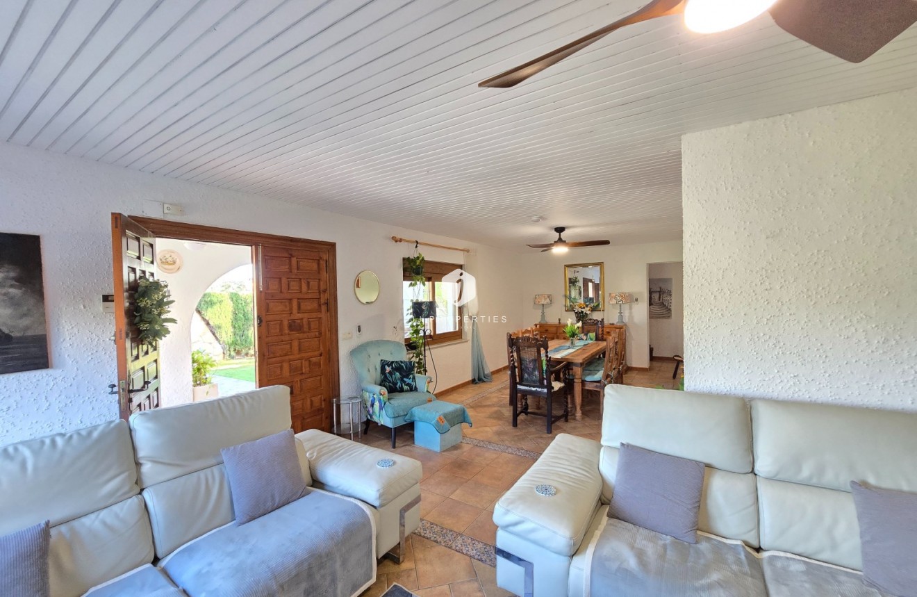 Z drugiej ręki - Villa -
Orihuela Costa - Costa Blanca