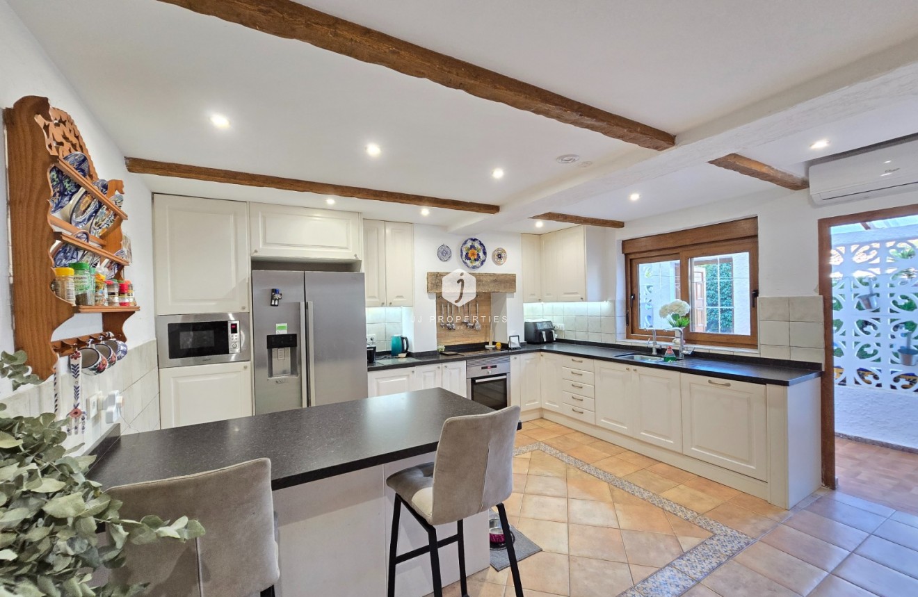 Z drugiej ręki - Villa -
Orihuela Costa - Costa Blanca