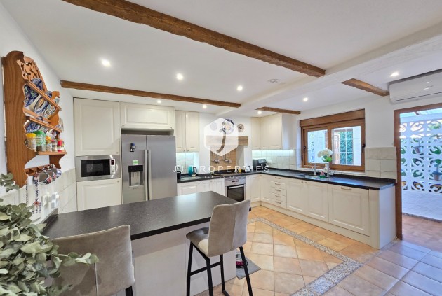 Z drugiej ręki - Villa -
Orihuela Costa - Costa Blanca