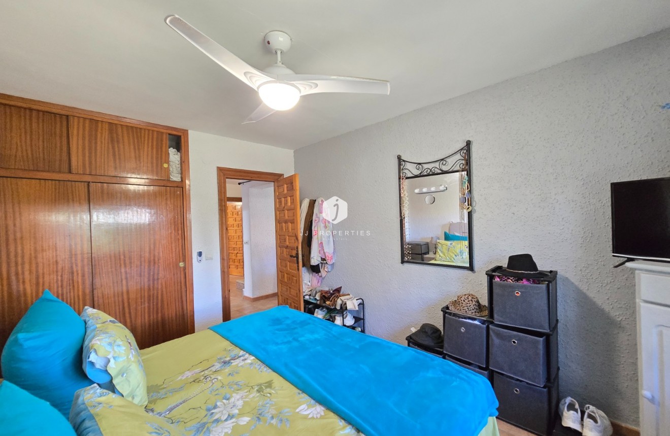 Z drugiej ręki - Villa -
Orihuela Costa - Costa Blanca