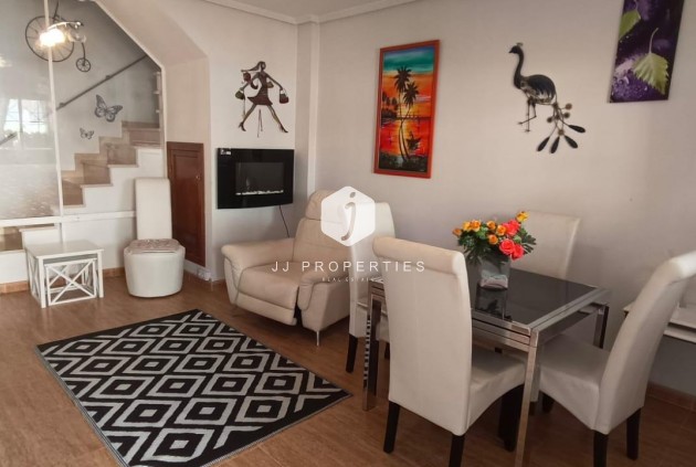 Z drugiej ręki - Bungalow -
Orihuela Costa - Los Almendros-la Florida