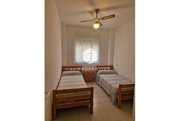 Z drugiej ręki - Bungalow -
Torrevieja - Playa de los Naufragos