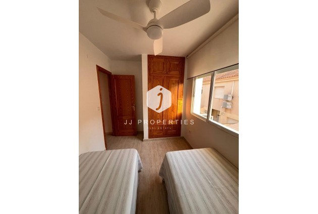 Z drugiej ręki - Szalet -
Orihuela Costa - Campoamor