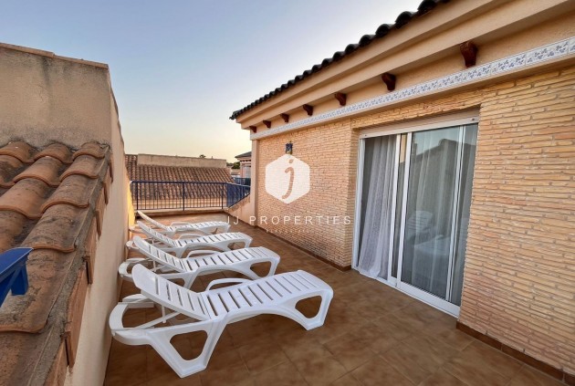 Z drugiej ręki - Szalet -
Orihuela Costa - Campoamor