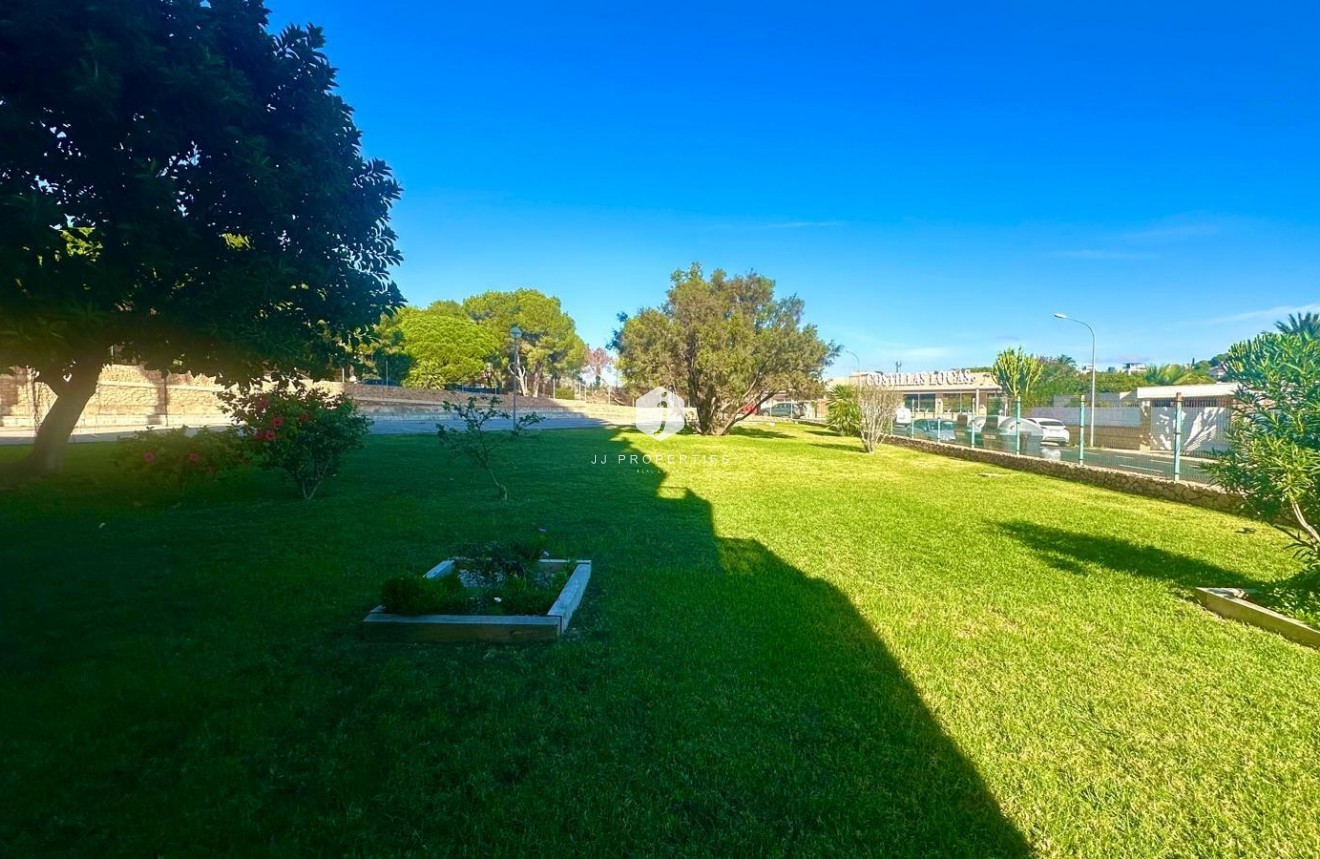 Z drugiej ręki - Mieszkanie w bloku -
Orihuela Costa - Altos De Campoamor