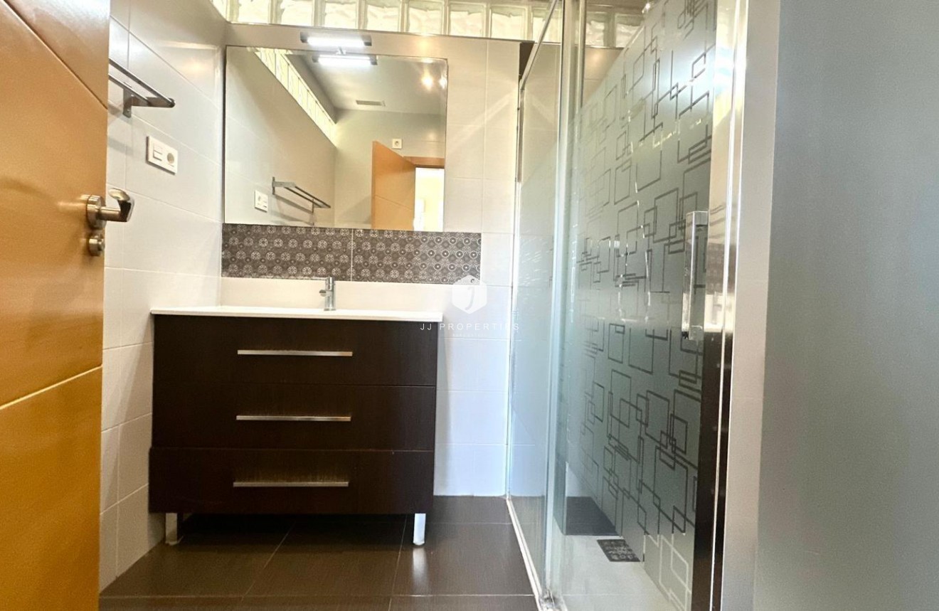 Z drugiej ręki - Mieszkanie w bloku -
Orihuela Costa - Altos De Campoamor