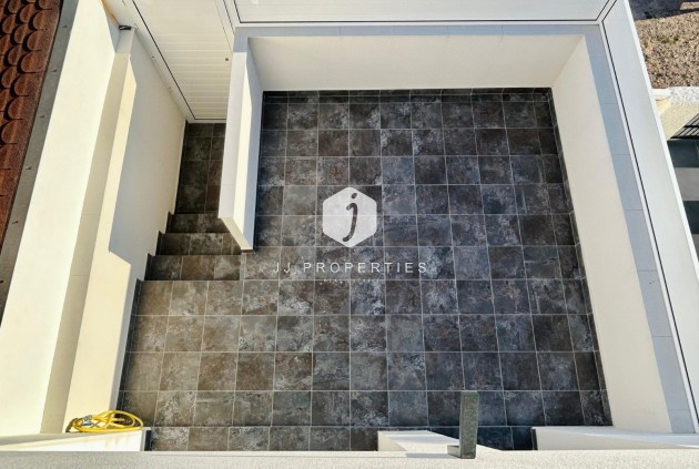 Z drugiej ręki - Szalet -
Torrevieja - Costa Blanca