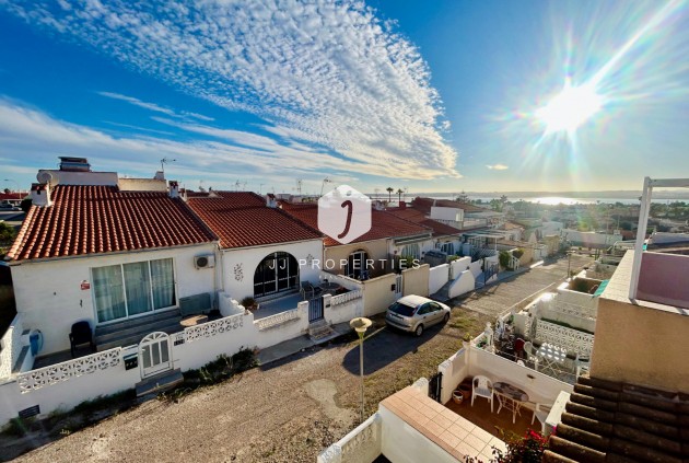 Z drugiej ręki - Szalet -
Torrevieja - Costa Blanca