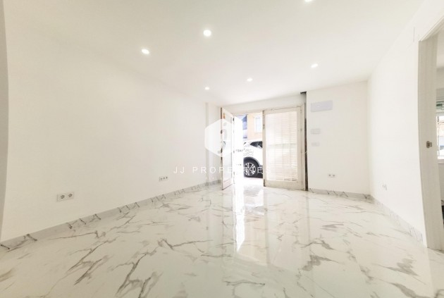 Tweedehands - Appartement / flat -
Torrevieja - Playa de los Naufragos