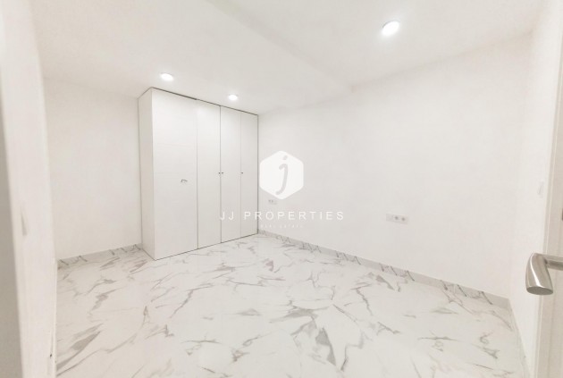 Tweedehands - Appartement / flat -
Torrevieja - Playa de los Naufragos