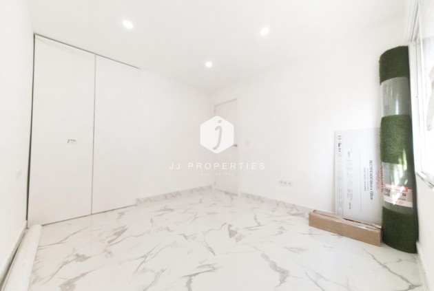 Tweedehands - Appartement / flat -
Torrevieja - Playa de los Naufragos