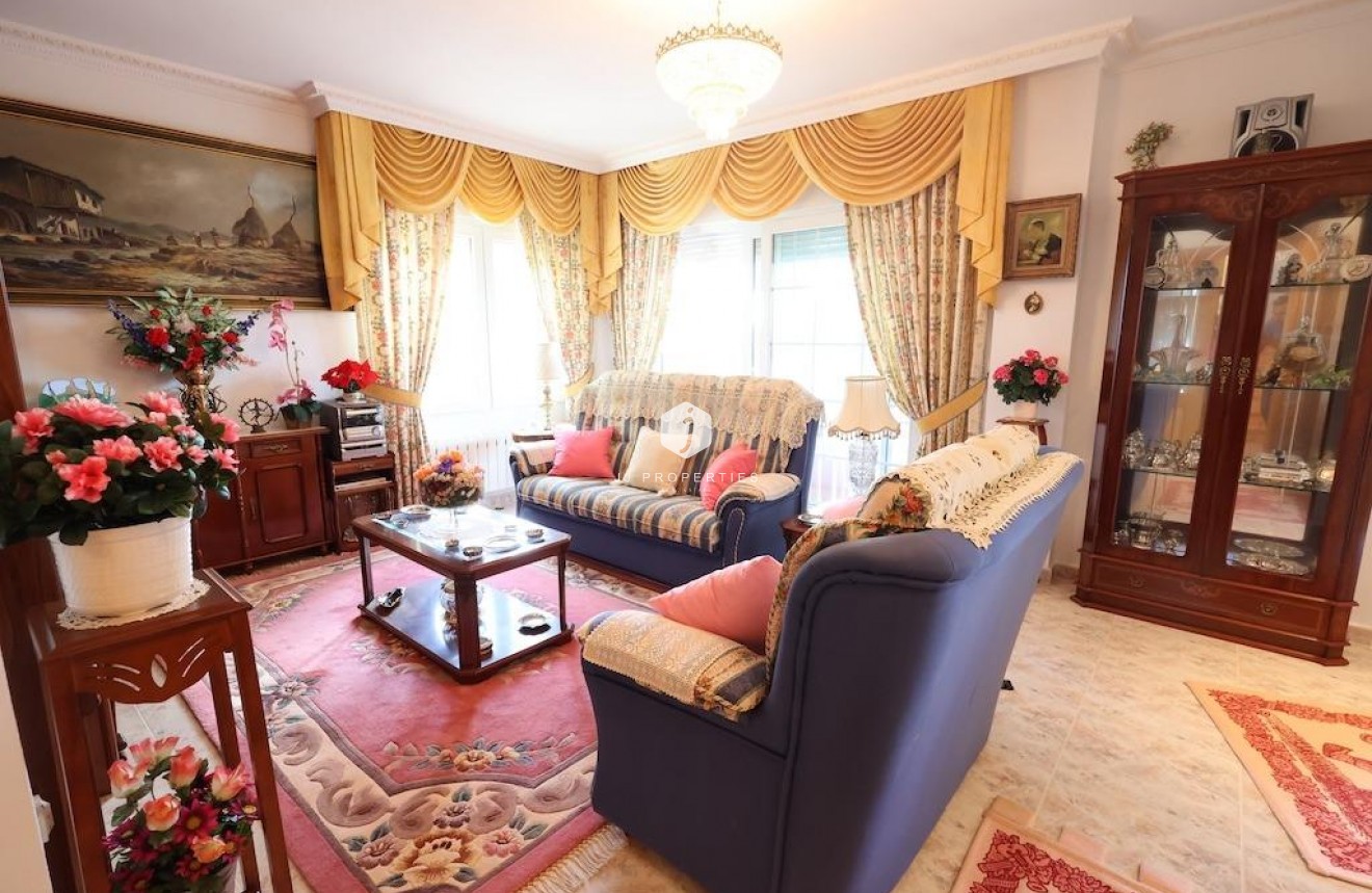 Z drugiej ręki - Villa -
Orihuela Costa - Costa Blanca