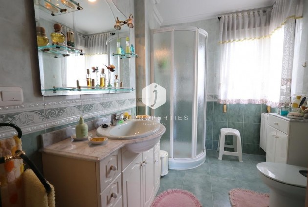 Z drugiej ręki - Villa -
Orihuela Costa - Costa Blanca