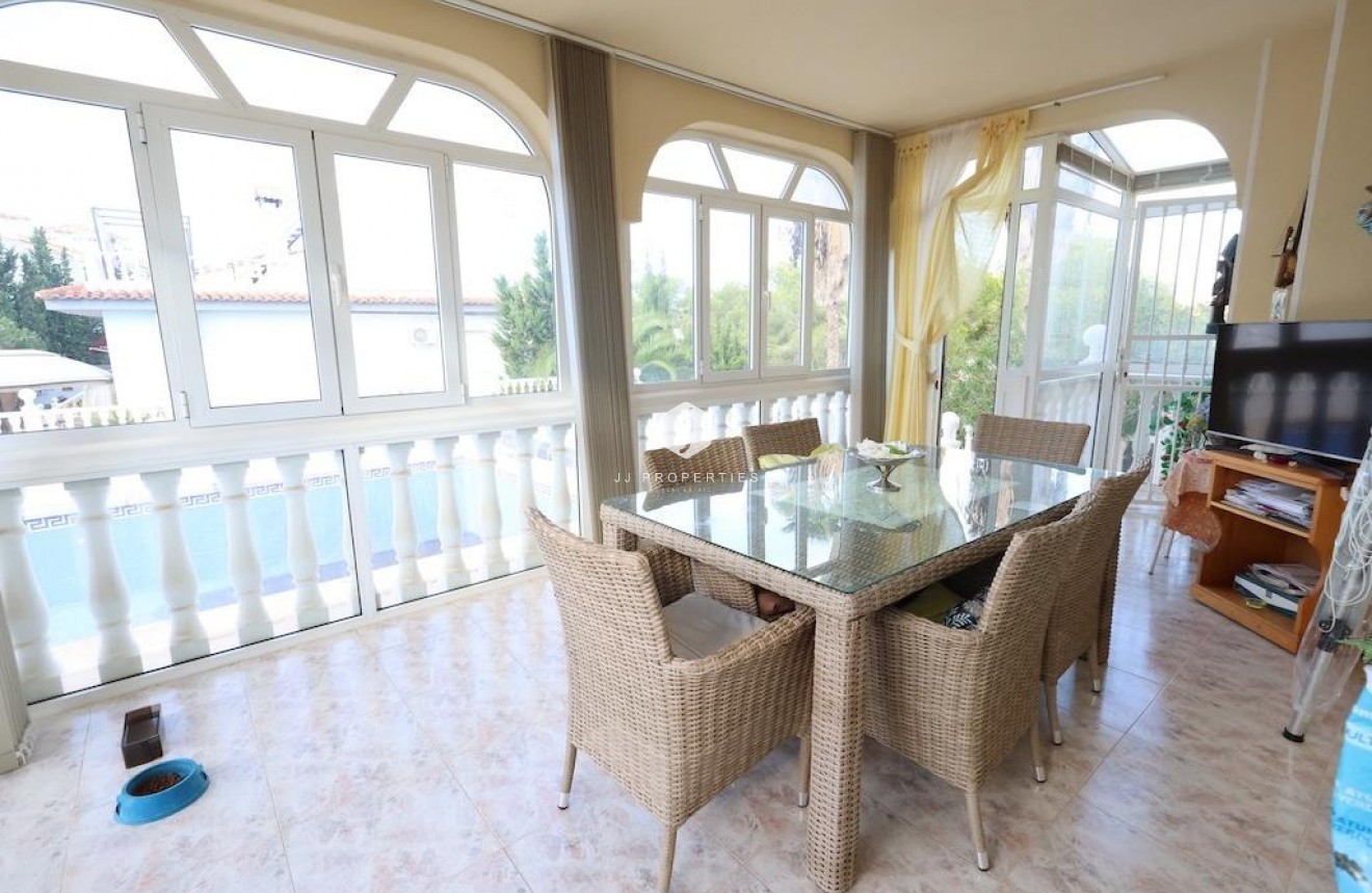 Z drugiej ręki - Villa -
Orihuela Costa - Costa Blanca