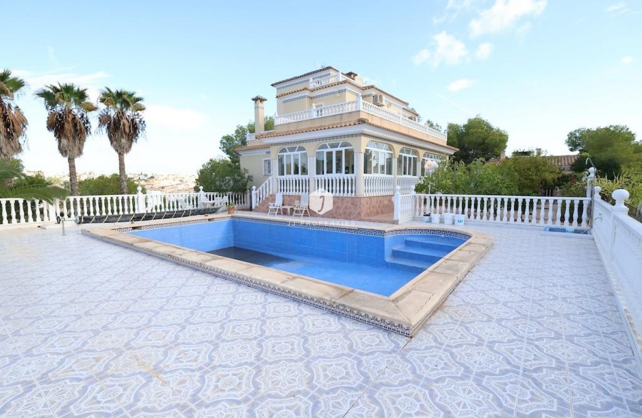 Z drugiej ręki - Villa -
Orihuela Costa - Costa Blanca