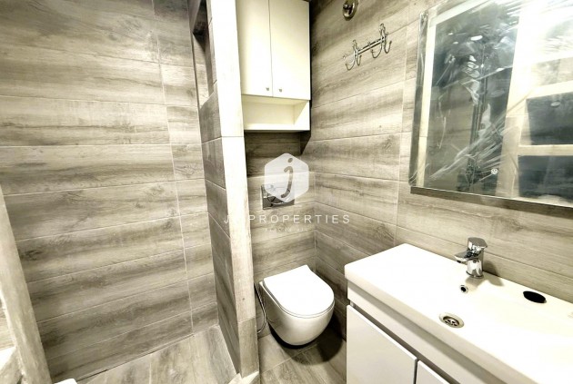 Z drugiej ręki - Dupleks -
Torrevieja - Centro