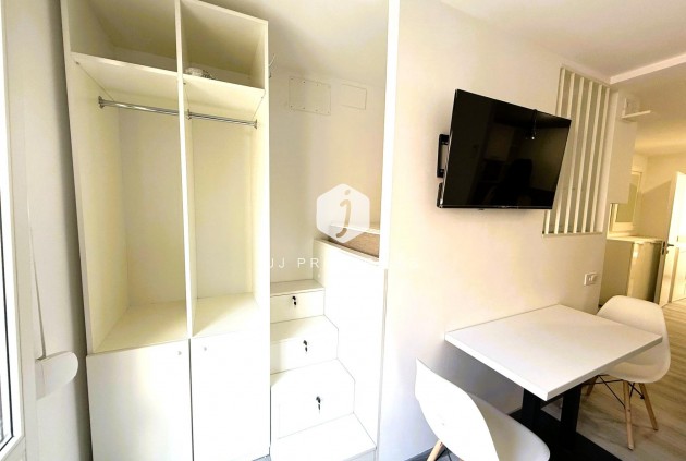 Z drugiej ręki - Dupleks -
Torrevieja - Centro