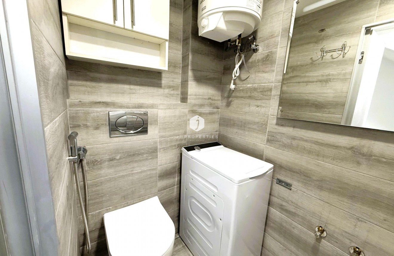 Z drugiej ręki - Dupleks -
Torrevieja - Centro