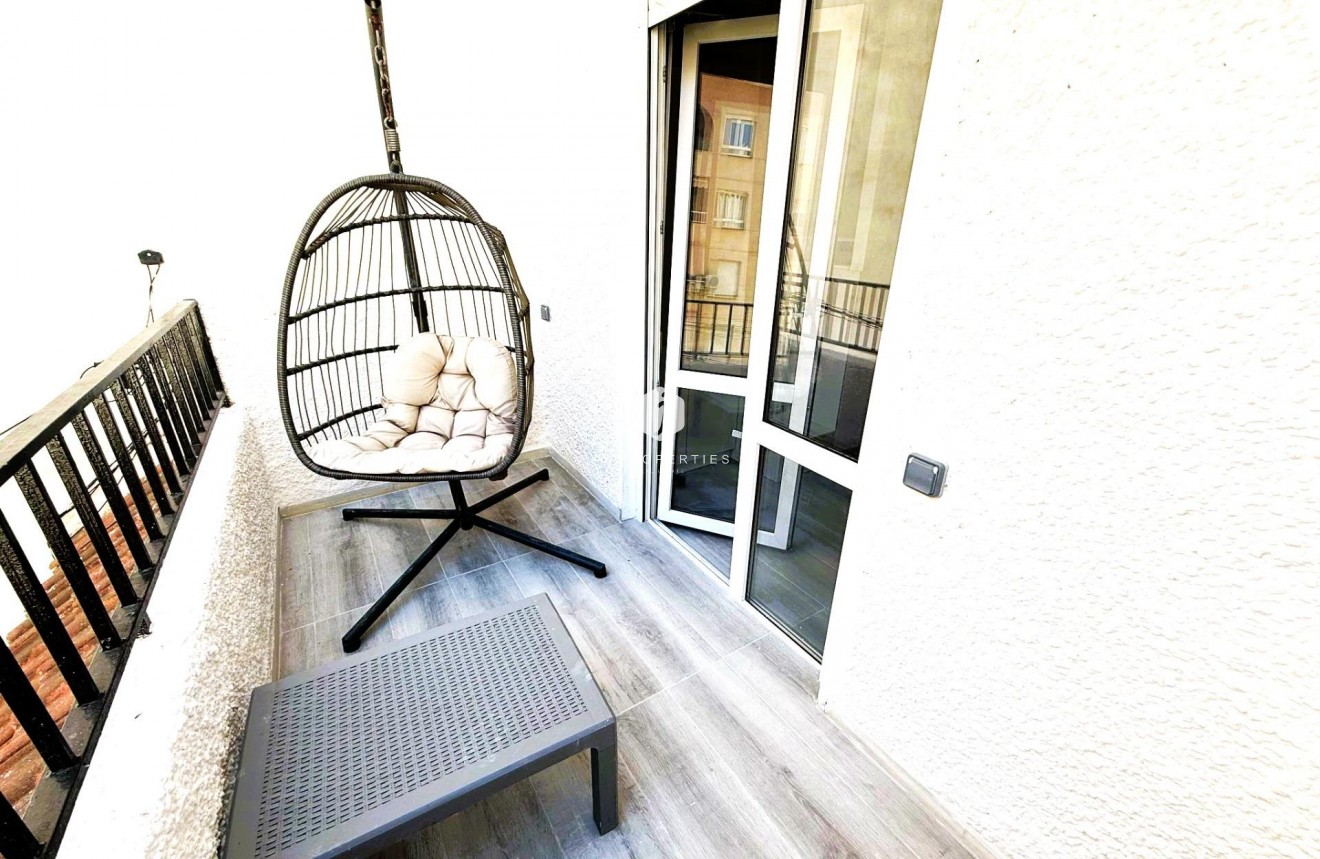 Z drugiej ręki - Dupleks -
Torrevieja - Centro