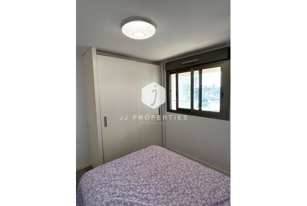 Z drugiej ręki - Mieszkanie w bloku -
Los Dolses - Inland