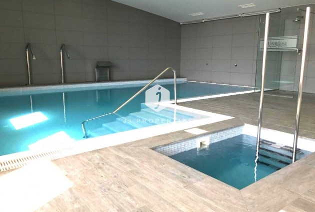 Z drugiej ręki - Mieszkanie w bloku -
Los Dolses - Inland