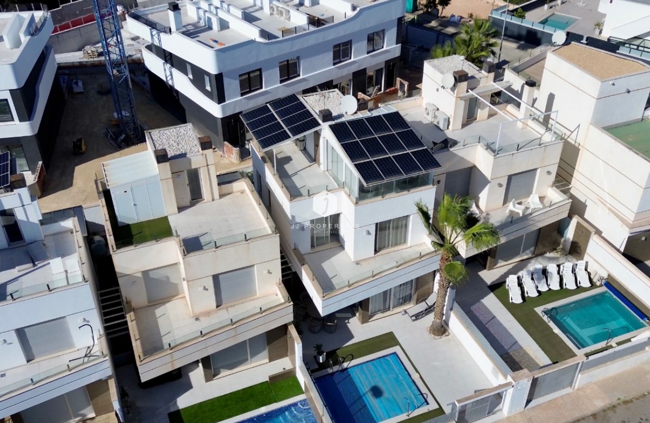 Z drugiej ręki - Villa -
Orihuela Costa - Costa Blanca