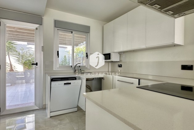 Z drugiej ręki - Villa -
Orihuela Costa - Costa Blanca