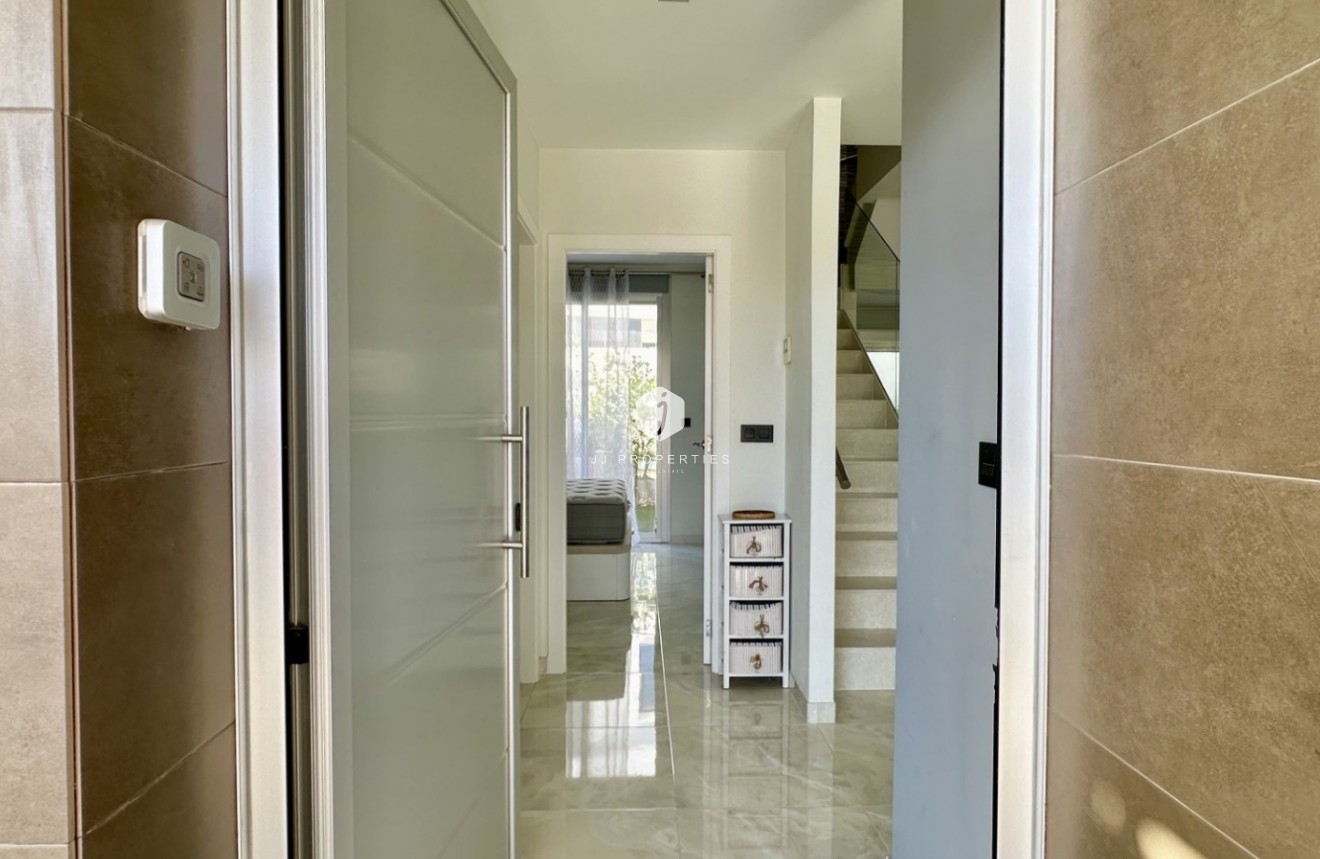 Z drugiej ręki - Villa -
Orihuela Costa - Costa Blanca