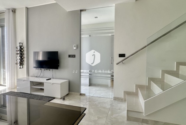 Z drugiej ręki - Villa -
Orihuela Costa - Costa Blanca