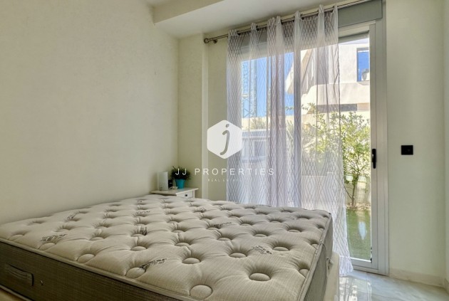 Z drugiej ręki - Villa -
Orihuela Costa - Costa Blanca