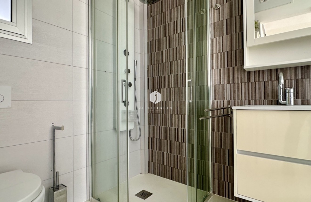 Z drugiej ręki - Villa -
Orihuela Costa - Costa Blanca