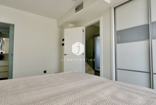 Z drugiej ręki - Villa -
Orihuela Costa - Costa Blanca