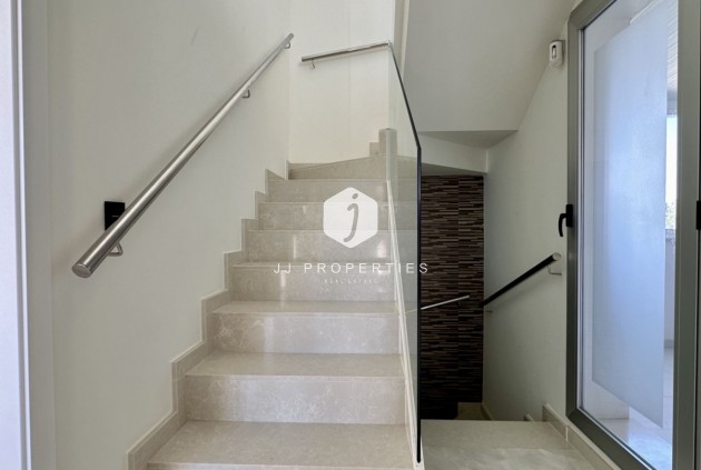 Z drugiej ręki - Villa -
Orihuela Costa - Costa Blanca