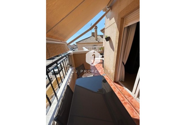 Z drugiej ręki - Bungalow -
Torrevieja - aguas nuevas