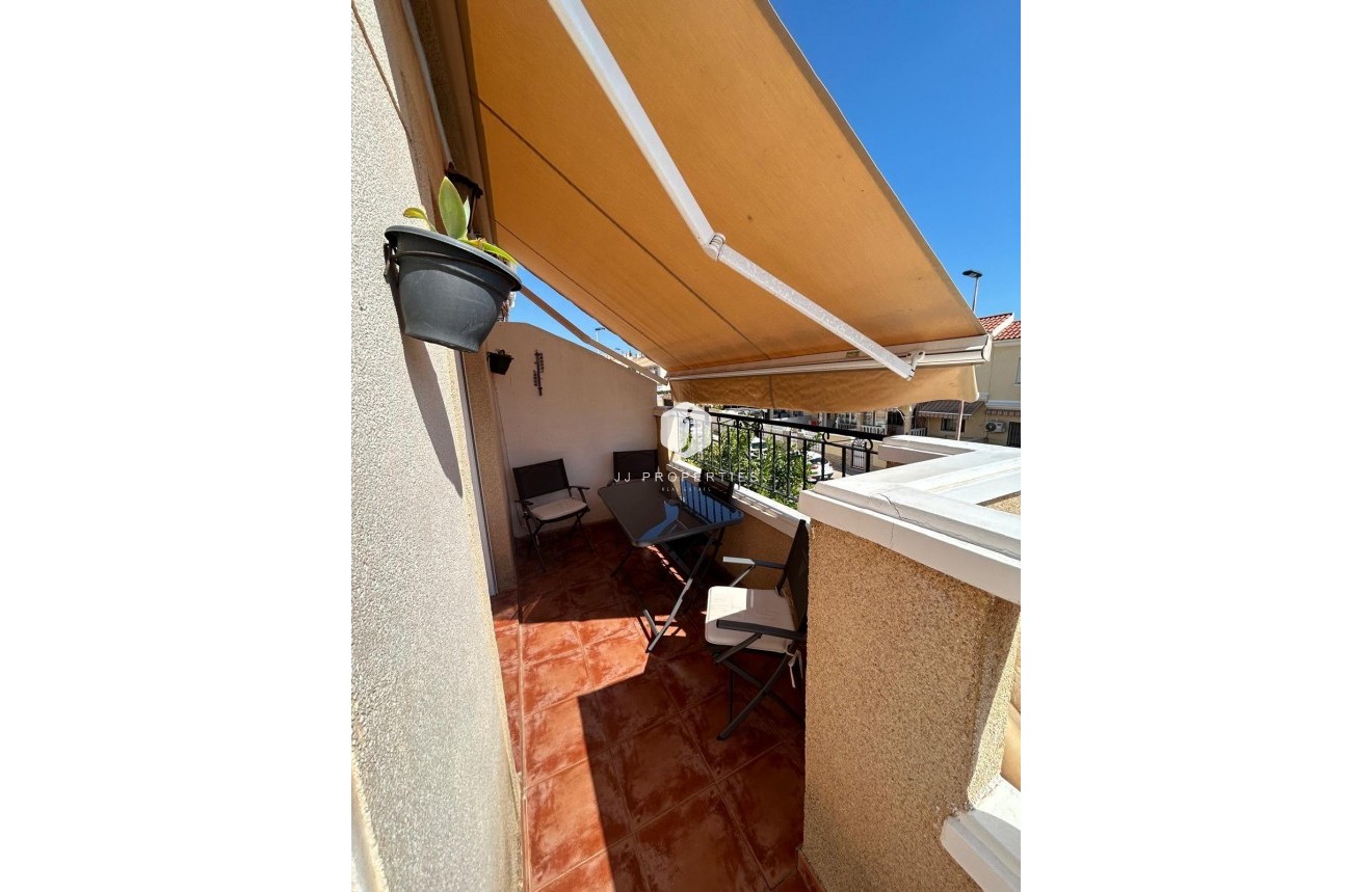 Z drugiej ręki - Bungalow -
Torrevieja - aguas nuevas