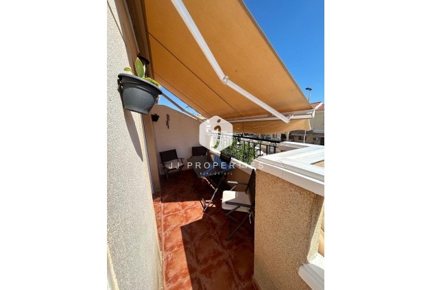 Z drugiej ręki - Bungalow -
Torrevieja - aguas nuevas